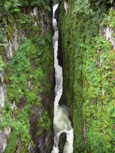 Langouette gorges - Narrow gorges, Saine river