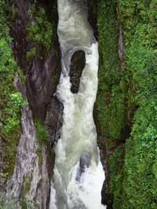 Langouette gorges - Narrow gorges, Saine river