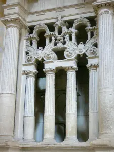 Laon - Intérieur  de la cathédrale Notre-Dame : détail de la clôture d'une chapelle