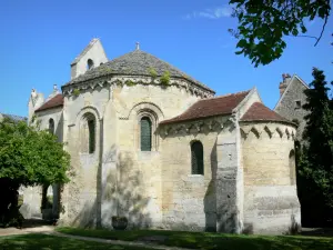 Laon - Templarios capilla de estilo románico