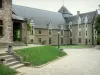 Laval - Courtyard of the old castle