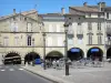 Libourne - Casas con soportales y cafetería terraza de la habitación Abel Surchamp