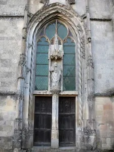 Ligugé abbey - Saint-Martin de Ligugé abbey (Benedictine abbey): portal of the church