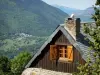 Louron valley - Wooden chalet overhanging the valley