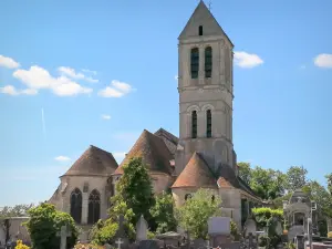 Luzarches - Clocher et chevet de l'église Saint-Côme et Saint-Damien
