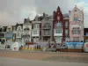 Malo-les-Bains - Opal Coast: houses (seafront), dike-walk and sandy beach of the seaside resort