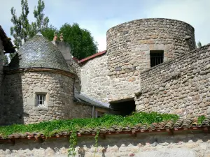 Le Malzieu-Ville - Befestigungen des mittelalterlichen Ortes