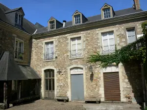 Le Mans - House facade of the old town