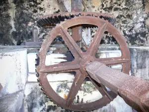 Marie-Galante - Mécanisme intérieur du moulin de Bézard