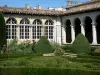 Marmande - Cloître Renaissance de l'église Notre-Dame et son jardin à la française