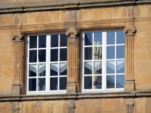 Marville - Fenster eines Hauses im Renaissancestil