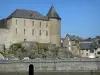 Mayenne - Schloss, Häuser der Stadtgemeinde und Fluss Mayenne