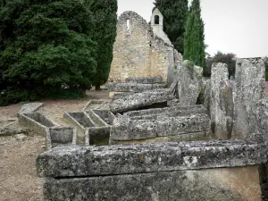 Merovingian cemetery of Civaux - Merovingian cemetery: Sainte-Catherine chapel and sarcophaguses (Merovingian remains)