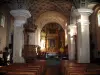 De middeleeuwse stad van Conflans - Binnen in de barokke kerk van Saint Grat