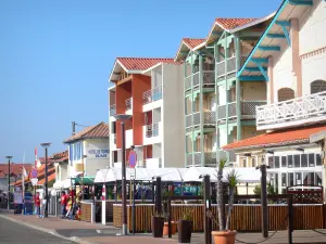 Mimizan-Plage - Fachadas frente a la playa de la localidad