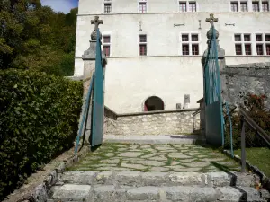 Monastère de la Grande Chartreuse - Correrie de la Grande Chartreuse : escalier menant au musée de la Grande Chartreuse