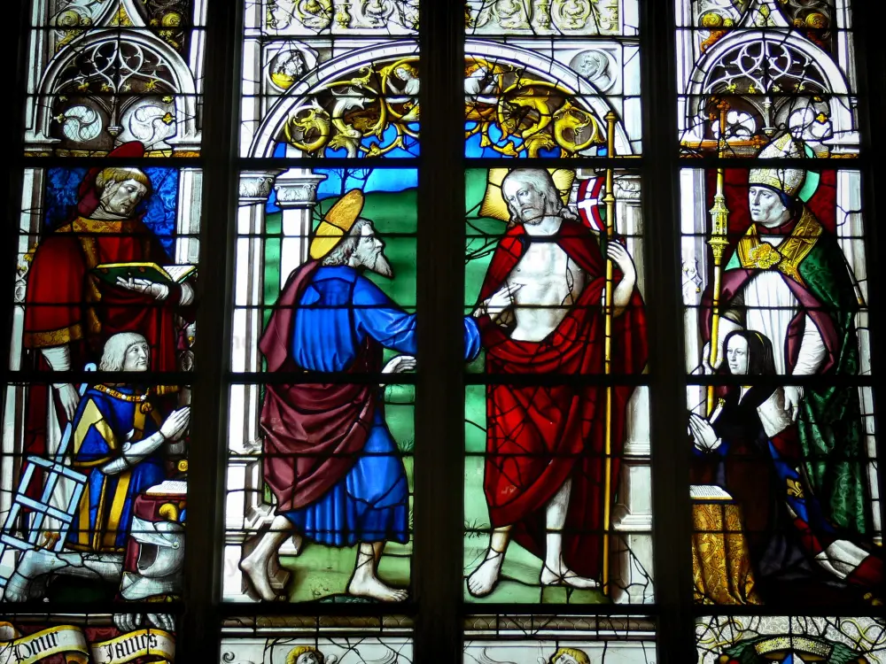 Le monastère royal de Brou - Monastère royal de Brou: Intérieur de l'église de Brou : vitrail