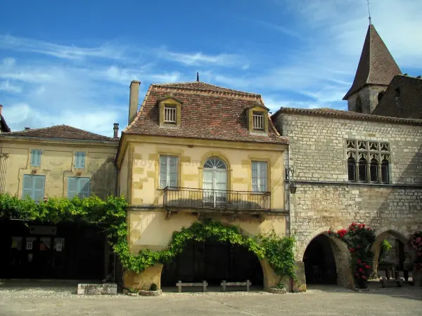 Monpazier - Führer für Tourismus, Urlaub & Wochenende in der Dordogne