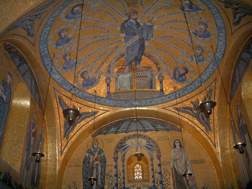 Le mont Sainte-Odile - Mont Sainte-Odile: Couvent (monastère) : mosaïque à l'intérieur de la chapelle des Larmes