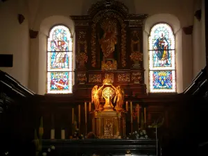 Mont Sainte-Odile - Couvent (monastère) : autel, tabernacle et vitraux de l'église