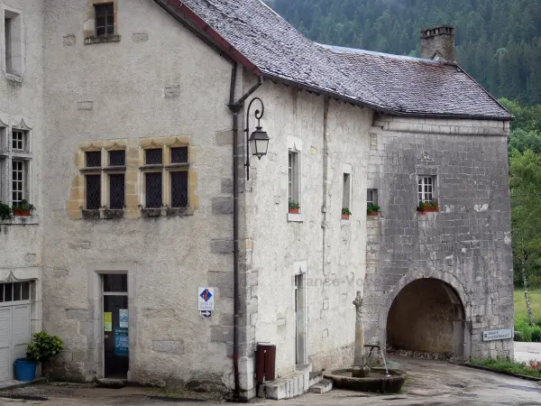 Montbenoît abbey - Buildings of the ancient abbey