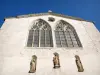 Montélimar - Statues adorning the facade of the Sainte-Croix collegiate church
