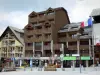 Montgenèvre - Ski-Station (Wintersport-und Sommersportort): Chalets und Geschäfte