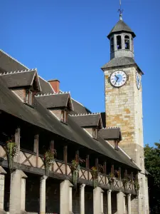 Montluçon - Italian gallery and clock tower of the castle of the Dukes of Bourbon