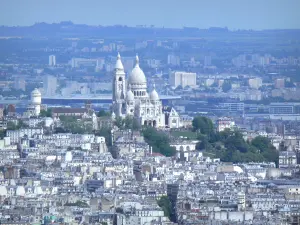 Montparnasse toren - Bekijk Montmartre en de Basiliek Heilig Hart vanaf het dakterras