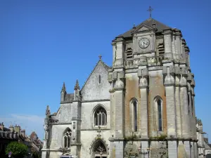 Mortagne-au-Perche - Kerk van Onze-Lieve-Vrouw van de gotische, in het regionale natuurpark van Perche