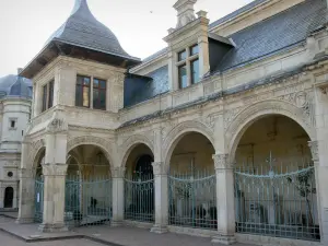 Moulins - Paviljoen Anne de Beaujeu (hertogelijk paleis herbergt het museum Anne de Beaujeu)