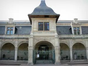 Moulins - Paviljoen Anne de Beaujeu (hertogelijk paleis herbergt het museum Anne de Beaujeu)