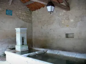 Mouthier-Haute-Pierre - Lavoir