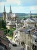 Mouzon - Uitzicht op de abdijkerk Notre-Dame en de skyline