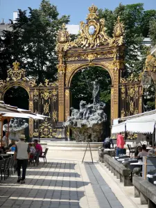 Nancy - Roosters en fontein van Place Stanislas