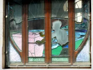 Nancy - Glasraam in het gebouw van de Kamer van Koophandel en Nijverheid van Meurthe-et-Moselle