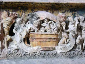 Narbonne - Inside the Saint-Just-et-Saint-Pasteur cathedral: detail of the polychrome stone altarpiece of the Notre-Dame-de-Bethléem axial chapel