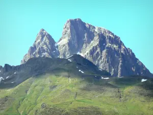 Nationaal Park van de Pyreneeën - Uitzicht op de Pic du Midi d'Ossau