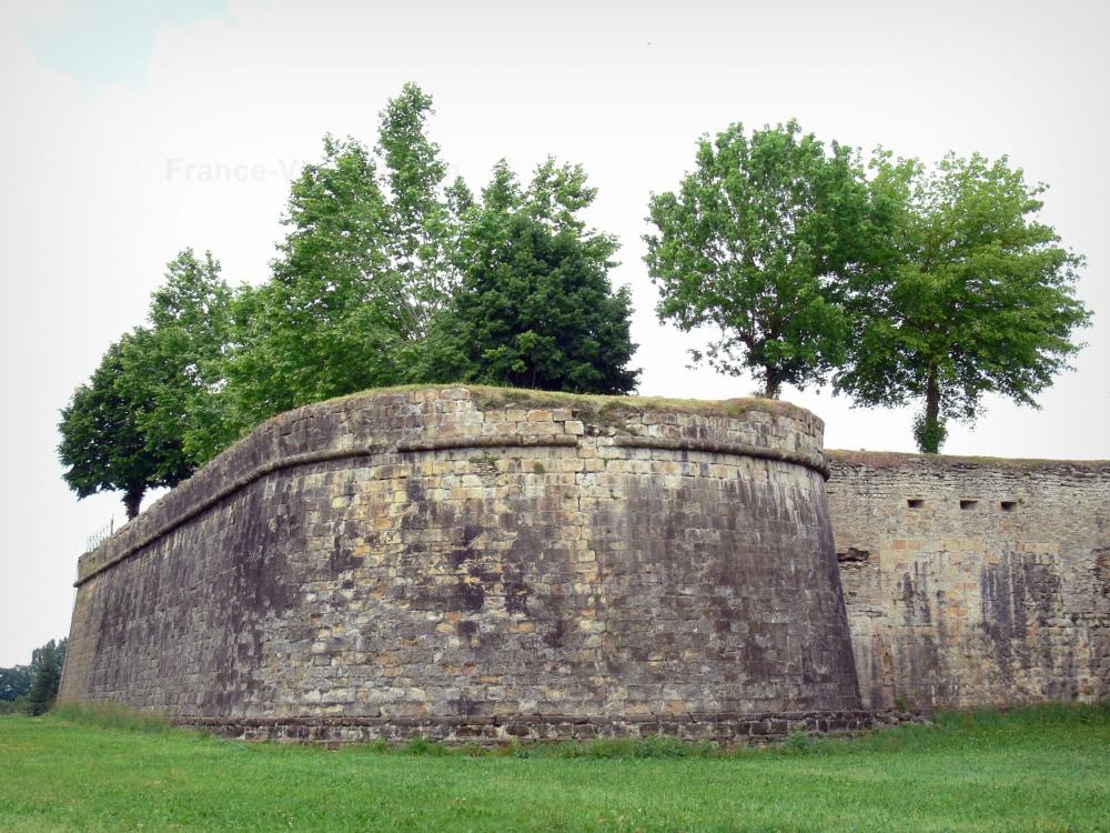 Photos Navarrenx Guide Tourisme & Vacances