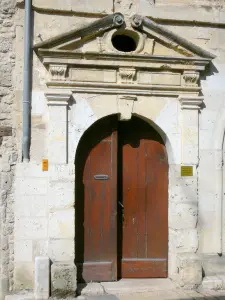 Nérac - Tür (Eingang) des Hauses Sully (Renaissance Patrizierhaus)