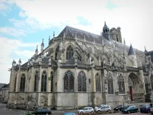 Nevers - Gothic apse (east) of the Saint-Cyr-et-Sainte-Julitte cathedral