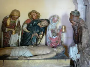 Nevers - Inside the Saint-Cyr-et-Sainte-Julitte cathedral: Entombment, in the Romanesque crypt