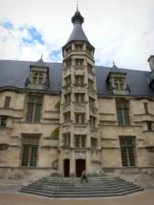 Nevers - Ducal palace (former residence of the Counts and Dukes of Nevers) and its central tower home to the staircase