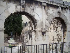Nîmes - Porte d'Auguste