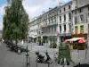 Niort - Façades et commerces de la rue Victor Hugo