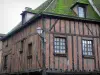 Nogent-le-Roi - De estructura de madera casa