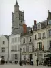 Orléans - Het Belfort en de huizen in de oude stad