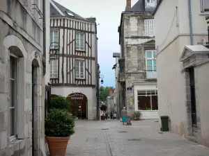 Orléans - Strassen und Häuser der Altstadt