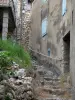 Orpierre - Stairway and houses of the village