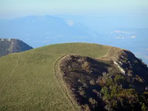 Paesaggi dell'Ain - Vista dalla cima del Grand Colombier (montagna del Giura, nel Bugey)